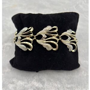 Sarah Coventry Vintage Gold Tone Frosted Feathers Bracelet 60s Costume‎ Jewelry